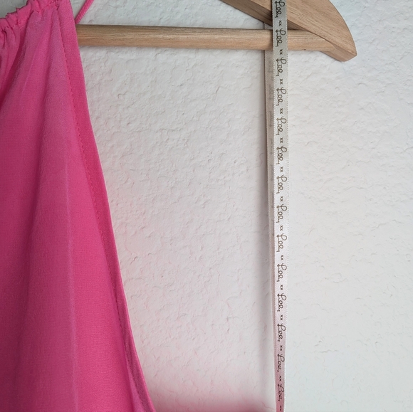 Lily Pulitzer Millie 100% Silk Halter Top Size Medium Pink Tropical Beachy - Picture 11 of 11